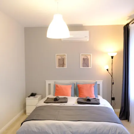 Cactus מלון דירות