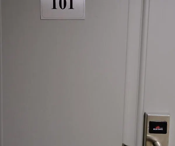 Cactus Aparthotel 3*