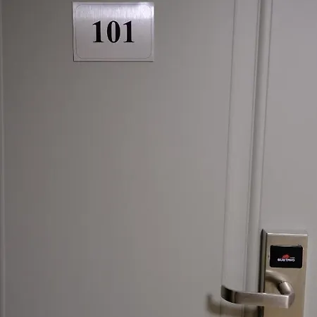 Cactus Aparthotel 3*